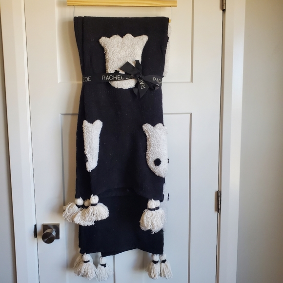 Rachel Zoe Balck with White Ghost Decorative Throw - Picture 2 of 4